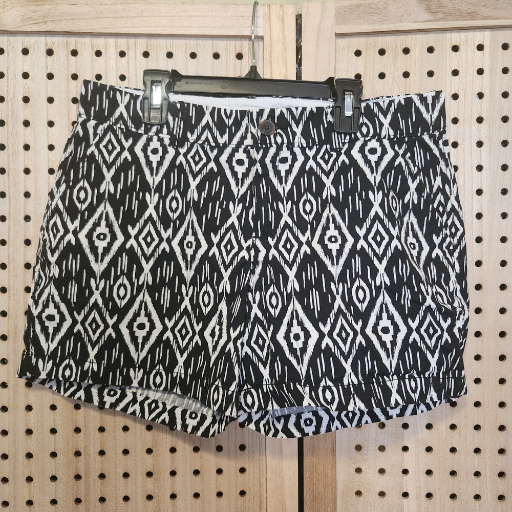 Old Navy Womens Black White Geometric Cotton Chino Shorts Size 6 Classic